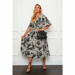 Girl In Mind Monochrome Leaf Felicia Pleated Midi Dress